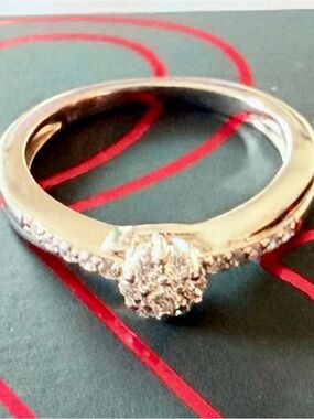 Diamond Cluster Solitaire Engagement Ring in White Gold